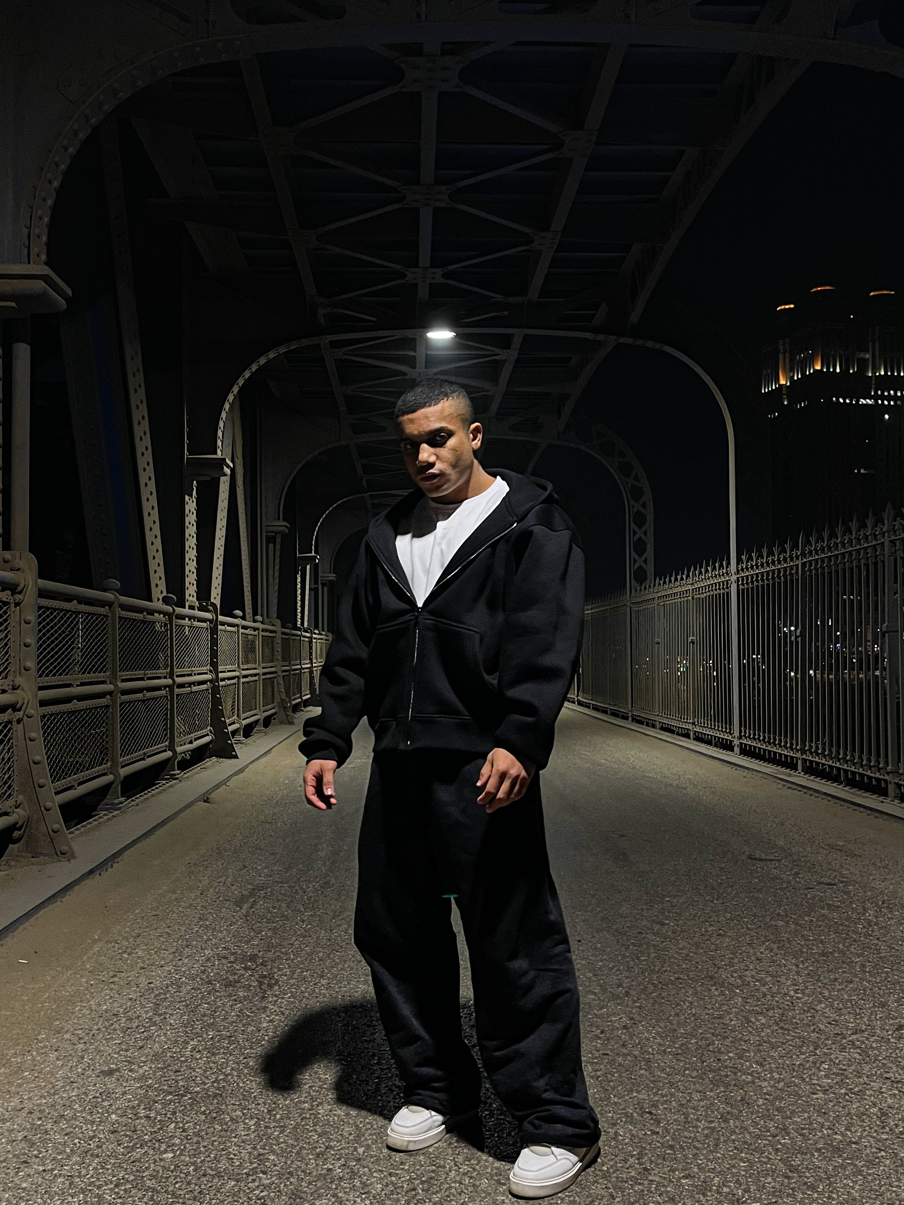 Box-Fit Zip-Up Hoodie – Exit EG